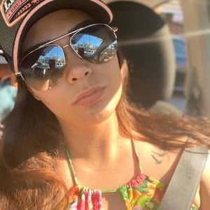 Meet your Posher, Mariana